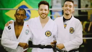 Cantor Junior Lima foi graduado à faixa-preta no Jiu-Jitsu em 2019 (Foto: Reprodução)