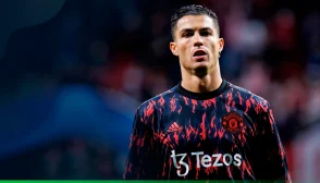 Imagem de Cristiano Ronaldo vestido com uniforme do Manchester United