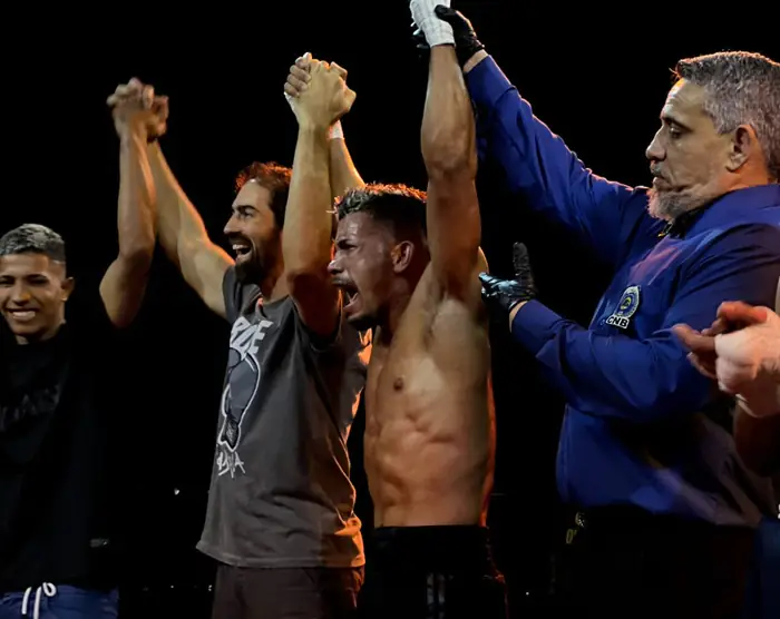 Vitória de Robson foi marcada pelo equilíbrio em grande luta (Foto Betamax)