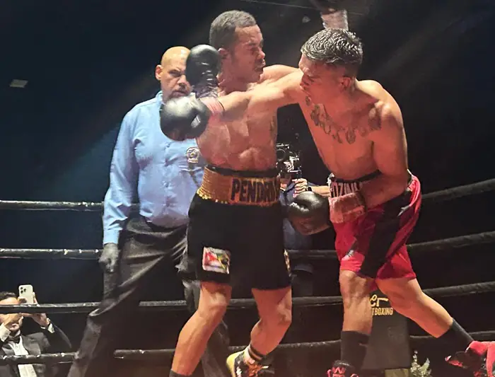 Popózinho (de vermelho) não deu chances para Pendragon na luta principal do Outboxing Fight Night 1 (Foto Betamax)