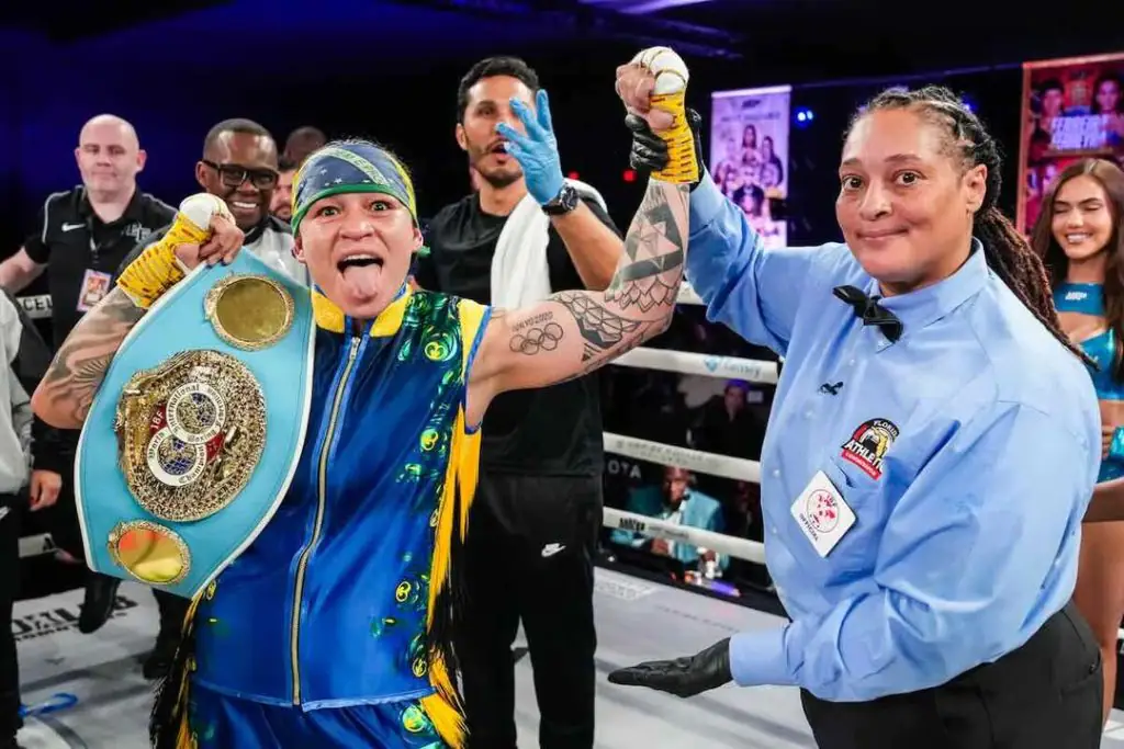 Bia Ferreira vai defender o cinturão dos leves da Federação Internacional de Boxe no Spaten Fight Night 2 (Foto: Reprodução)