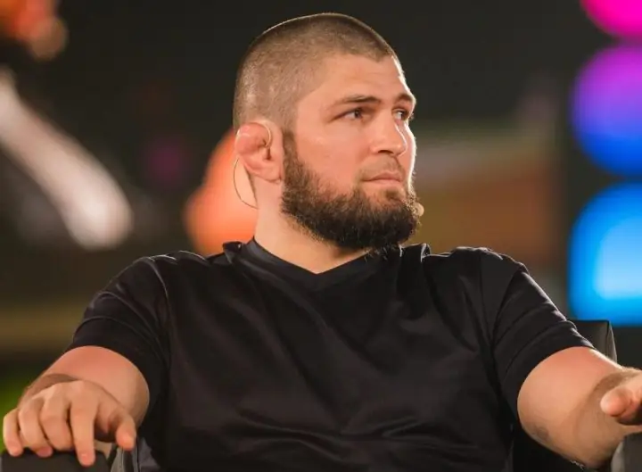 Ex-campeão peso-leve do UFC, Khabib Nurmagomedov se aposentou do MMA em 2020, de forma invicta (Foto: Reprodução/Instagram)