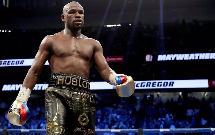 Filha de Floyd Mayweather foi condenada na Justiça por incidente envolvendo arma letal (Foto: Reprodução)