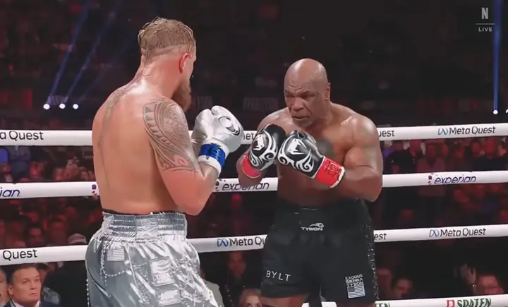 Dana White relembrou que, por preocupação com a saúde de Mike Tyson, o aconselhou a não lutar contra Jake Paul (Foto: Reprodução/Netflix)