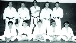 Família Gracie celebra 100 anos do Jiu-Jitsu com sessão de fotos histórica no Cristo Redentor; veja