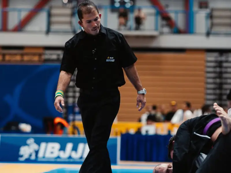 Marcelo Yoshii é faixa-preta de Jiu-Jitsu e atua como árbitro nos Estados Unidos (Foto: Divulgação)
